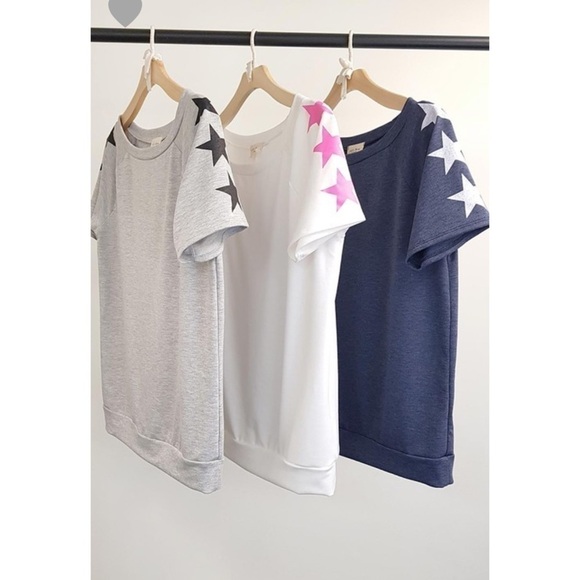 Heather Gray Star Printed Shirt Sleeve Sweatshirt - Picture 2 of 9